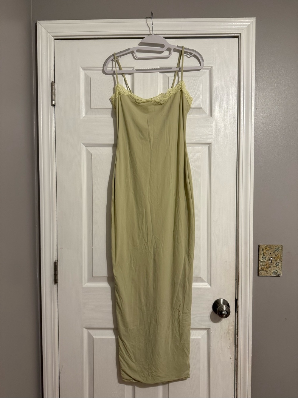 SKIMS Fits Everybody Lace Long Slip